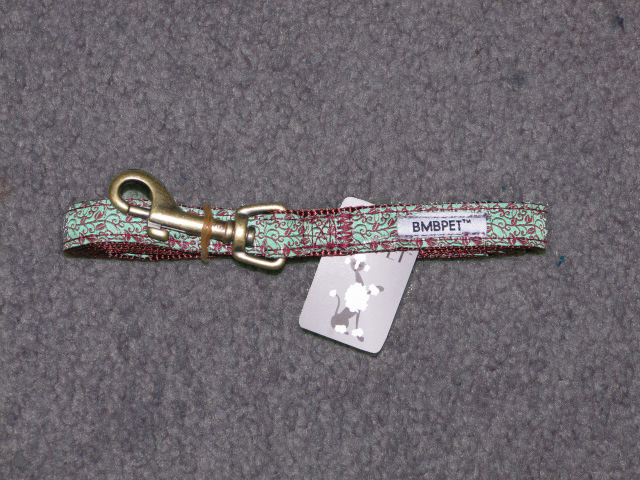 Matching leash for collars.