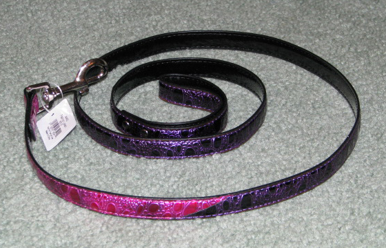 Pink and purple leash for dogs